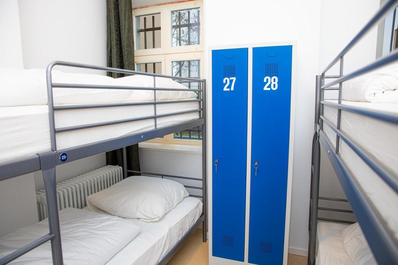 Hostel Midel *
